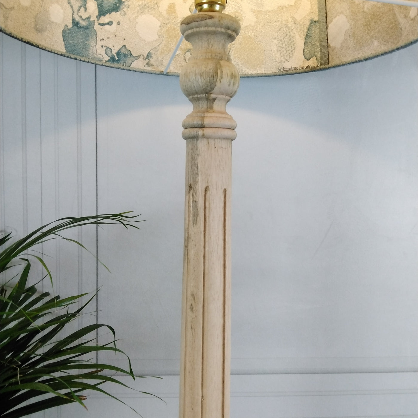 Natural Mango Wood Floorlamp