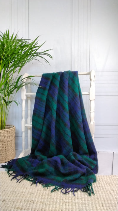 Tartan Pure Wool Throw