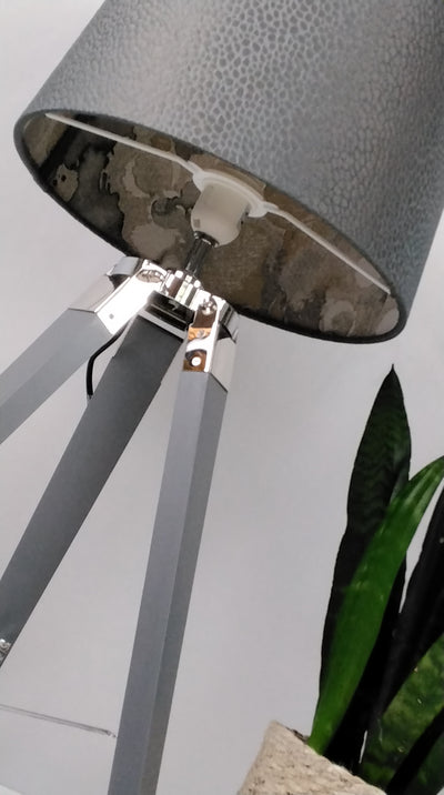 Tripod Table Lamp